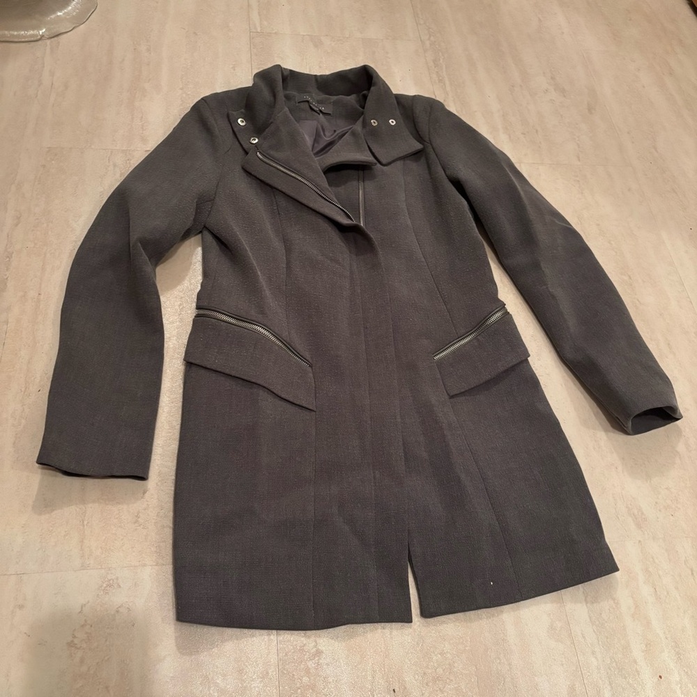 Chic Gray Coat with Zipper Details